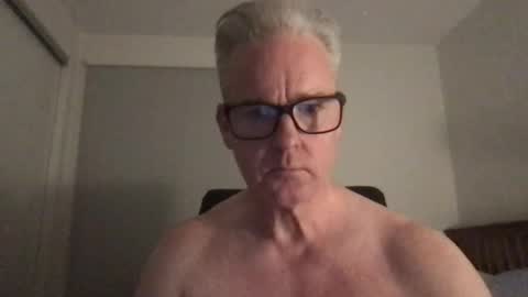 Snapshot of tallandfit000 chatting on 12/08/24, 05:33 tallandfit000 online show from 12/08/24, 05:33