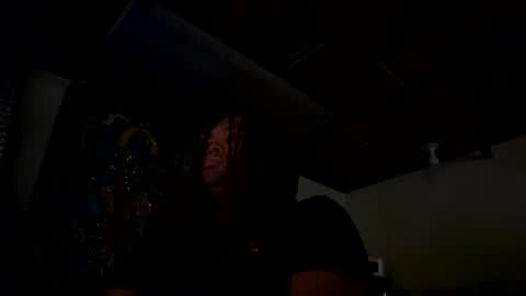 Snapshot of tallarr chatting on 11/17/25, 04:13 Tallarr online show from 11/17/25, 04:13