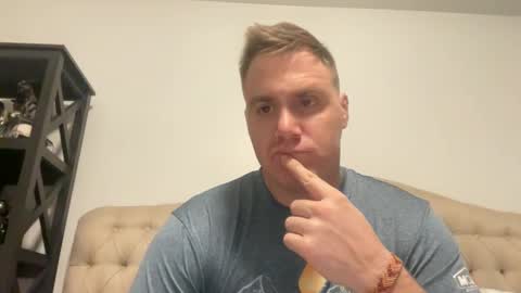 Snapshot of tallchef12 chatting on 12/05/24, 02:42 Zaddy online show from 12/05/24, 02:42