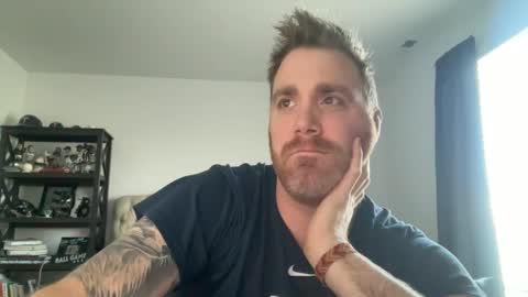 Snapshot of tallchef12 chatting on 01/10/25, 05:34 Zaddy online show from 01/10/25, 05:34