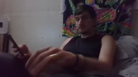 Snapshot of tallerandhandsomer chatting on 11/18/25, 12:09 tallerandhandsomer online show from 11/18/25, 12:09