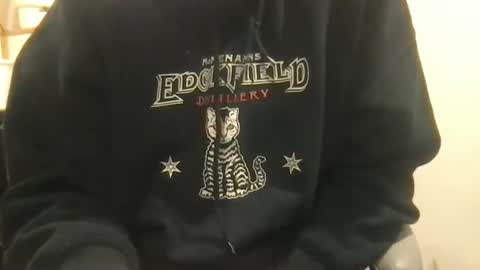 Snapshot of tallguysfbay chatting on 01/02/25, 03:29 tallguysfbay online show from 01/02/25, 03:29