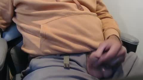 Snapshot of tallguysfbay chatting on 10/17/25, 05:37 tallguysfbay online show from 10/17/25, 05:37