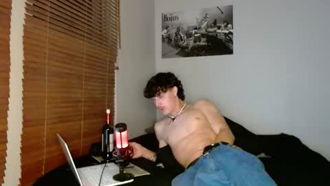 Snapshot of talltatsandhandsome chatting on 02/07/26, 03:32 TallTatsAndHandsome online show from 02/07/26, 03:32