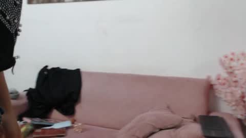 Snapshot of tamar4_f00x chatting on 05/01/26, 12:43 Hi im sara online show from 05/01/26, 12:43