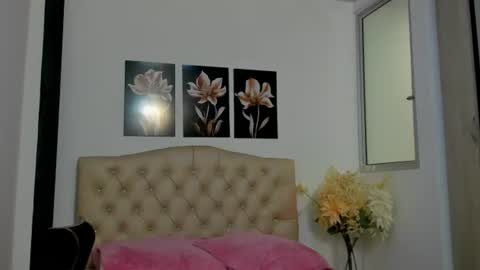Hi im sara online show from 07/20/26, 12:51