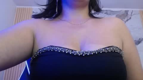 tamara_ch1 online show from 11/15/25, 05:38