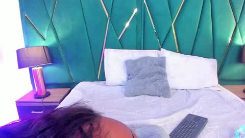 Snapshot of tamara_myller1 chatting on 01/11/25, 12:18 Tamara online show from 01/11/25, 12:18