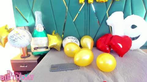 Snapshot of tamara_myller1 chatting on 01/15/25, 12:36 Tamara online show from 01/15/25, 12:36