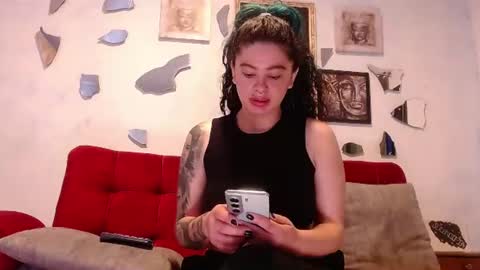 Tammy Modelo independiente YEAH online show from 06/14/26, 07:38