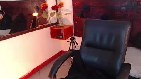    online show from 02/11/25, 08:52