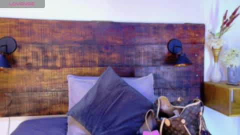    online show from 04/01/26, 10:05