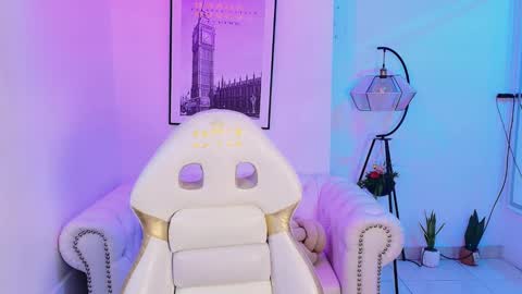 Snapshot of tamara_slimx chatting on 01/08/25, 10:04 Tamara online show from 01/08/25, 10:04