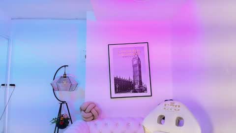 Snapshot of tamara_slimx chatting on 01/14/25, 04:36 Tamara online show from 01/14/25, 04:36