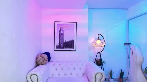 Snapshot of tamara_slimx chatting on 01/16/25, 10:10 Tamara online show from 01/16/25, 10:10