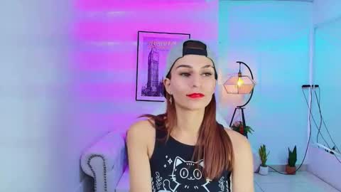 Snapshot of tamara_slimx chatting on 01/24/25, 10:21 Tamara online show from 01/24/25, 10:21