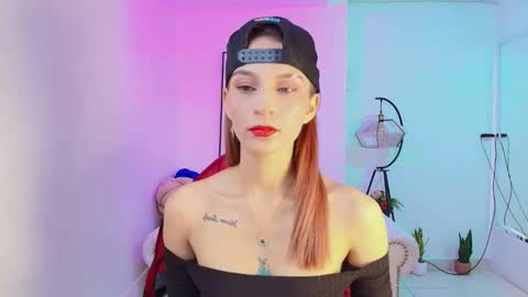 Snapshot of tamara_slimx chatting on 01/25/25, 04:23 Tamara online show from 01/25/25, 04:23