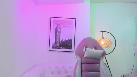 Snapshot of tamara_slimx chatting on 02/20/25, 09:55 Tamara online show from 02/20/25, 09:55