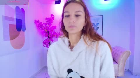 Snapshot of tamara_slimx chatting on 10/19/25, 03:40 Tamara online show from 10/19/25, 03:40