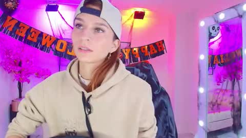 Snapshot of tamara_slimx chatting on 11/02/25, 03:09 Tamara online show from 11/02/25, 03:09