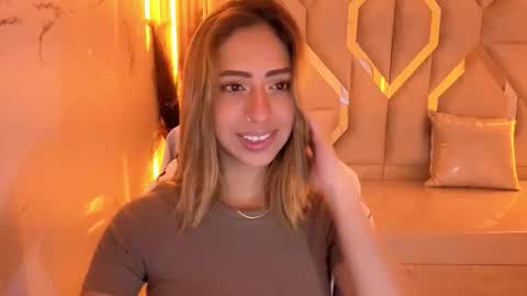 Snapshot of tamara_tp chatting on 01/17/26, 12:10 Tamara online show from 01/17/26, 12:10