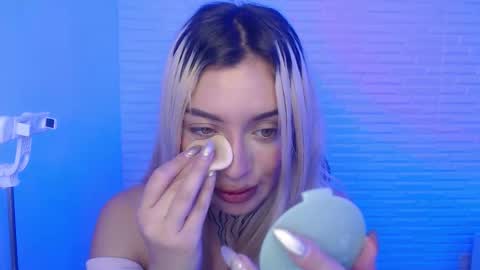 Snapshot of tamara_velezz chatting on 02/02/26, 09:02 Tamara online show from 02/02/26, 09:02