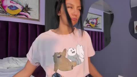 Snapshot of tamaraakins chatting on 01/06/25, 06:41 Tamy online show from 01/06/25, 06:41