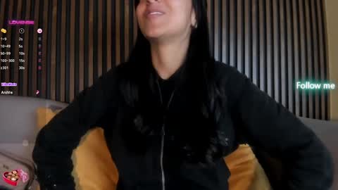 Snapshot of tamaraakins chatting on 02/10/25, 12:39 Tamy online show from 02/10/25, 12:39