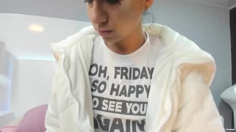 Snapshot of tamaraakins chatting on 02/18/25, 12:06 Tamy online show from 02/18/25, 12:06
