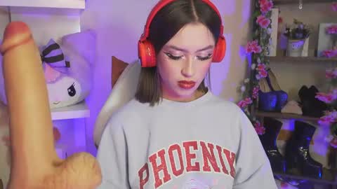 Cami 3 online show from 12/20/24, 09:32