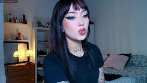Cami 3 online show from 05/21/26, 10:00