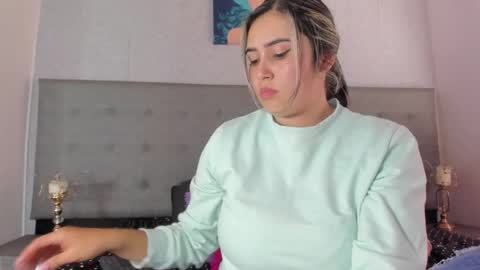 Tamy Vega online show from 12/21/24, 05:18