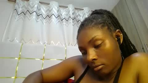 Snapshot of tamia538235 chatting on 01/26/25, 03:38 tamia online show from 01/26/25, 03:38