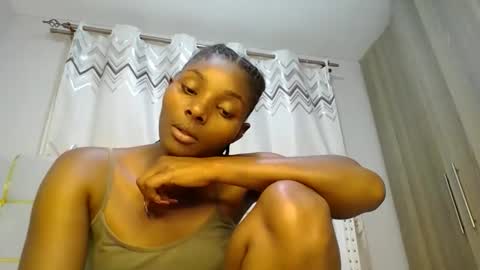 Snapshot of tamia538235 chatting on 02/22/25, 03:56 tamia online show from 02/22/25, 03:56