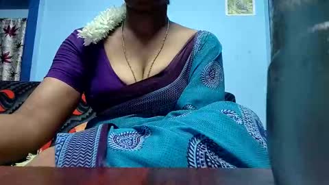 Snapshot of tamilmadhi520 chatting on 04/17/26, 06:11 tamilmadhi520 online show from 04/17/26, 06:11