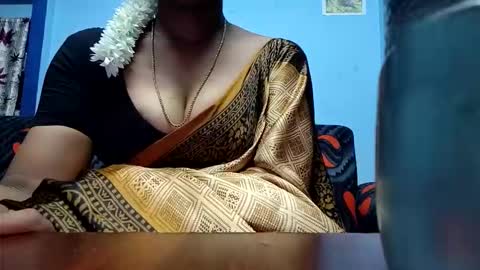 Snapshot of tamilmadhi520 chatting on 04/18/26, 07:58 tamilmadhi520 online show from 04/18/26, 07:58