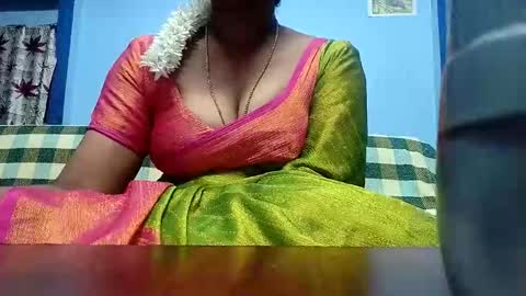 Snapshot of tamilmadhi520 chatting on 04/30/26, 05:52 tamilmadhi520 online show from 04/30/26, 05:52