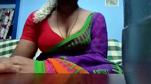 Snapshot of tamilmadhi520 chatting on 05/24/26, 06:13 tamilmadhi520 online show from 05/24/26, 06:13