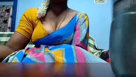 Snapshot of tamilmadhi520 chatting on 06/16/26, 06:38 tamilmadhi520 online show from 06/16/26, 06:38
