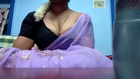 Snapshot of tamilmadhi520 chatting on 06/21/26, 06:49 tamilmadhi520 online show from 06/21/26, 06:49