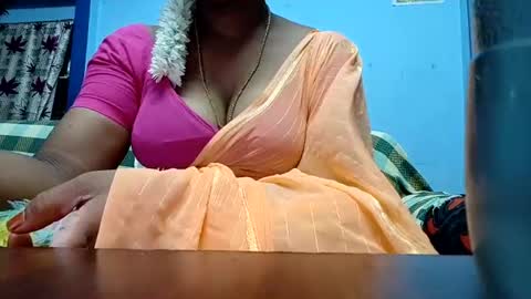 Snapshot of tamilmadhi520 chatting on 07/23/26, 05:27 tamilmadhi520 online show from 07/23/26, 05:27