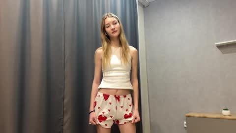 Melissa online show from 04/08/26, 01:22