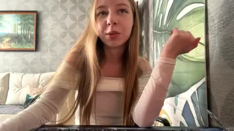 Jenny online show from 04/24/26, 11:23