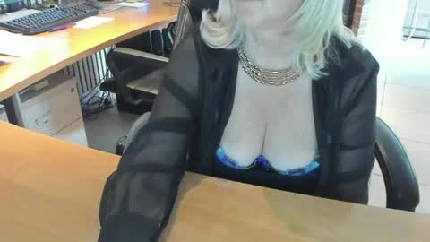 Snapshot of tammy4camfun chatting on 06/17/26, 11:34 Tammy online show from 06/17/26, 11:34