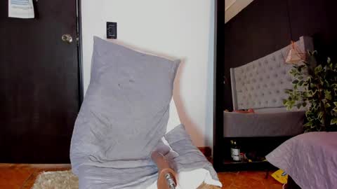   online show from 01/07/25, 06:48