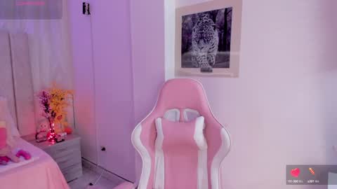 Snapshot of tammy_w chatting on 01/29/25, 07:22 Tammy online show from 01/29/25, 07:22