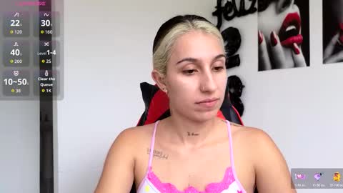 tammy  online show from 10/24/25, 04:58