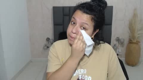 tammycooperr online show from 01/11/25, 03:13