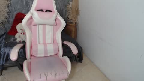 tammycooperr online show from 02/02/25, 06:15