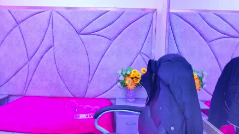 Tammy online show from 11/14/25, 04:22